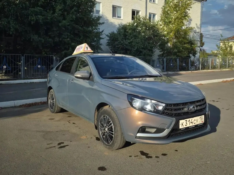 Lada Vesta